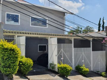 Casa em Condomnio para Aluguel